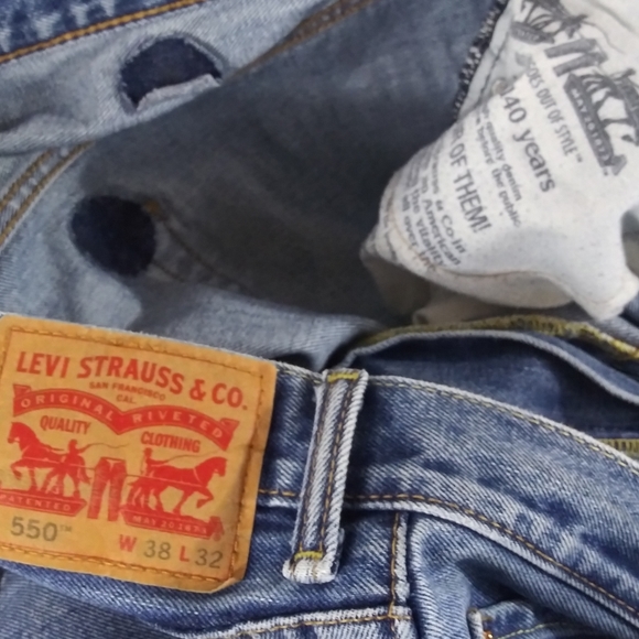Levis 550 relaxed blue jeans men size 38 X 32 - Picture 5 of 5